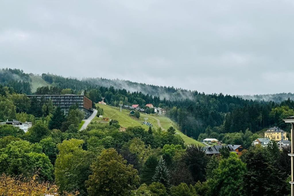Art & High Studio Z Parkingiem Podziemnym Krynica Zdroj Buitenkant foto